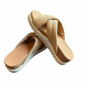 ROXY Tan Cross Strap Platform Slide Sandals Veria Suede Leather Size 7 NWT